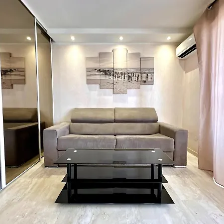 Apartament Studio, Piscine, Vue Proche Monaco Cap-d'Ail