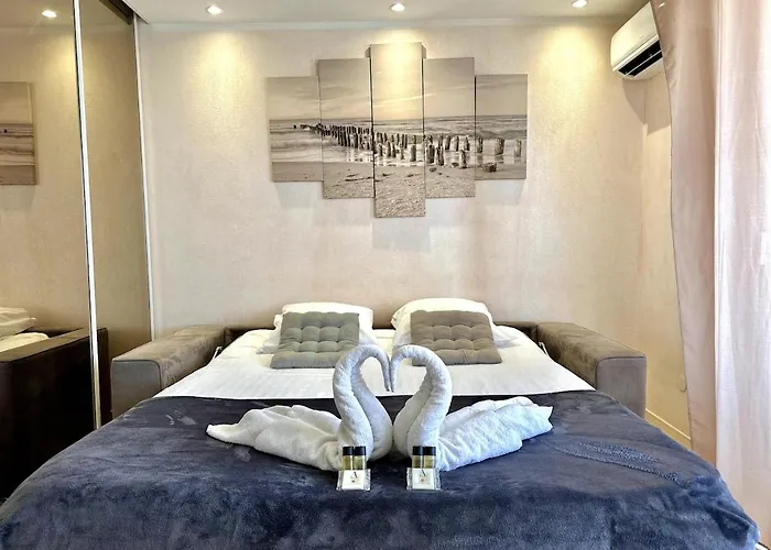 Appartement Studio, Piscine, Vue Proche Monaco Cap-d'Ail