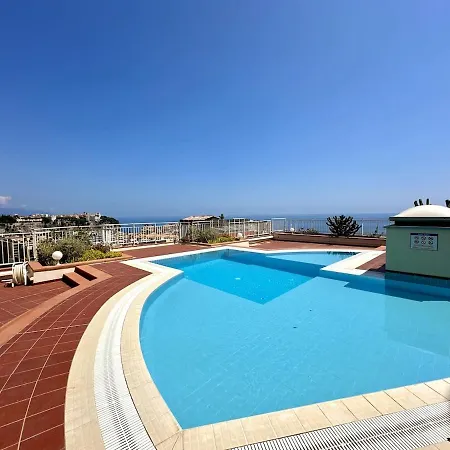 Apartament Studio, Piscine, Vue Proche Monaco *